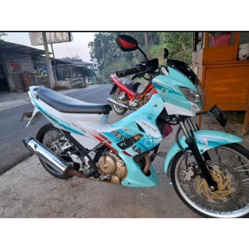 Lis/Striping Variasi Satria Fu barong motif Petronas