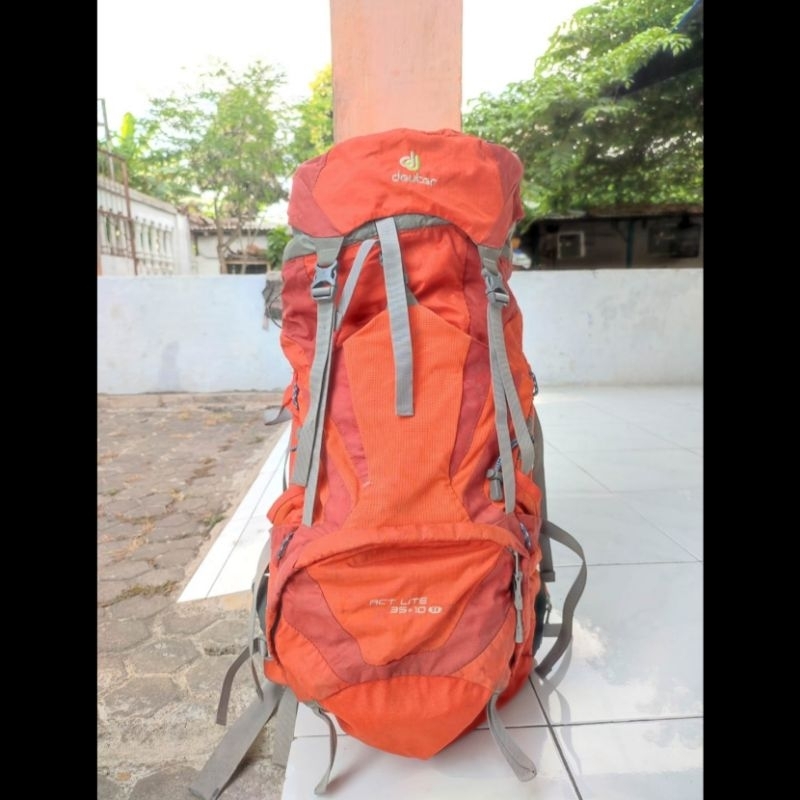 PRELOVED Deuter ACT LITE 35+10 SL