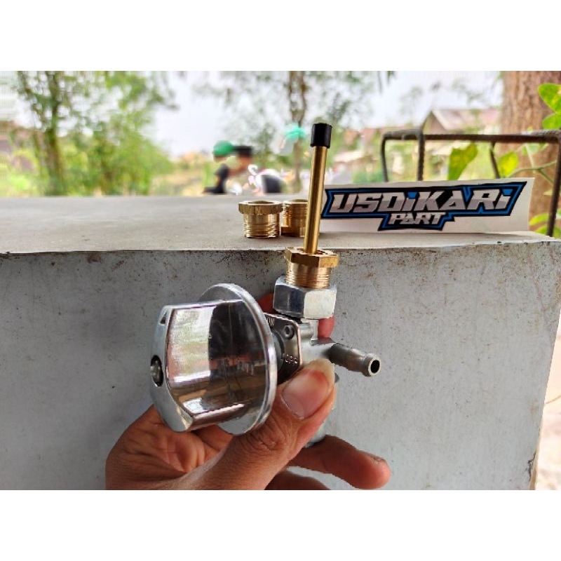 adaptor drat shock tangki bensin kecil ke besar kuningan full sambungan kran tangki kecil ke besar m