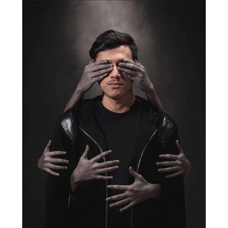 Rucas Zip Hoodie "Embossed Paisley Leather"