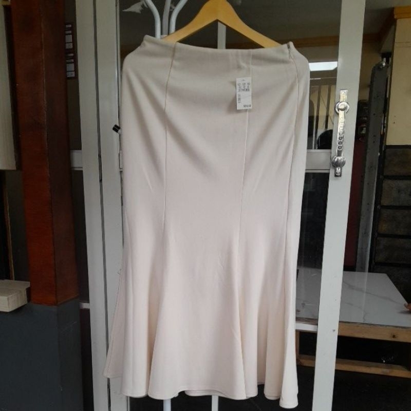 (WOW) Rok GU uniqlo/rok panjang GU/rok uniqlo/skirt panjang uniqlo/ROK DUYUNG GU