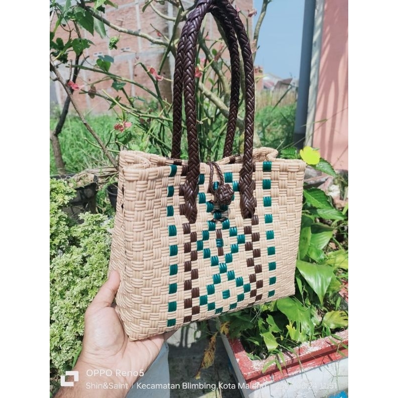 TAS UNIK WANITA
