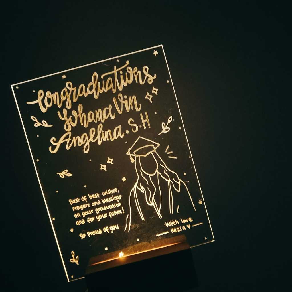 custom Gift Acrylic LED Kado Wisuda A5