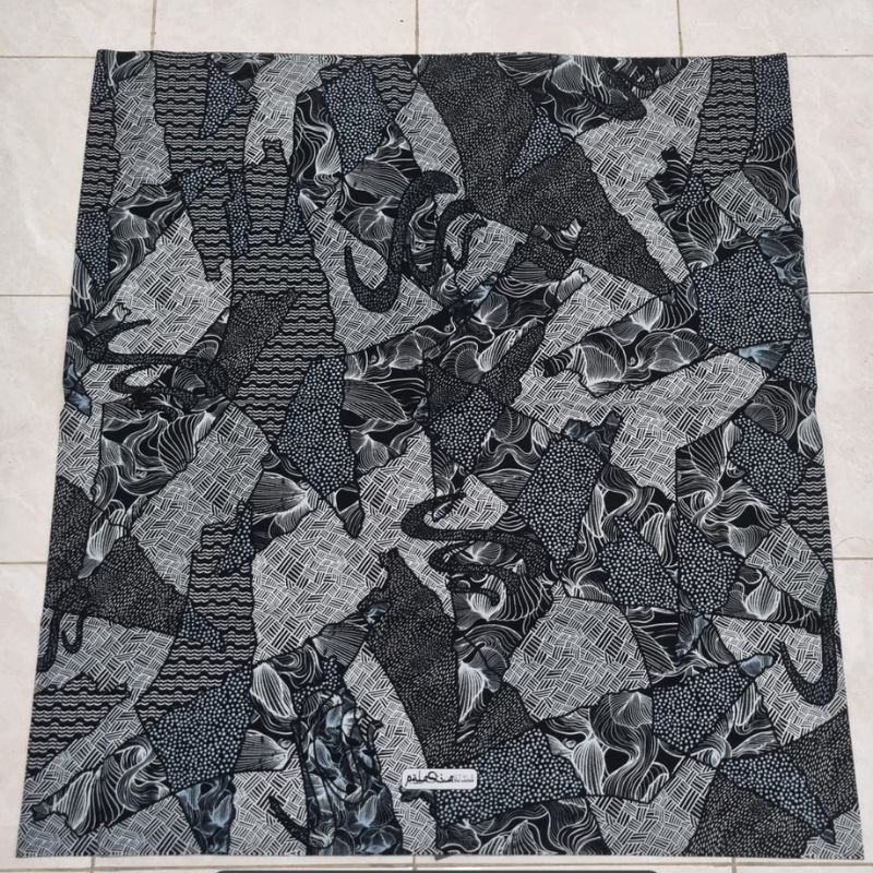 sarung raga 1 hitam - sarung palestine - sarung rabbani - sarung hitam - sarung rabbani hitam - saru