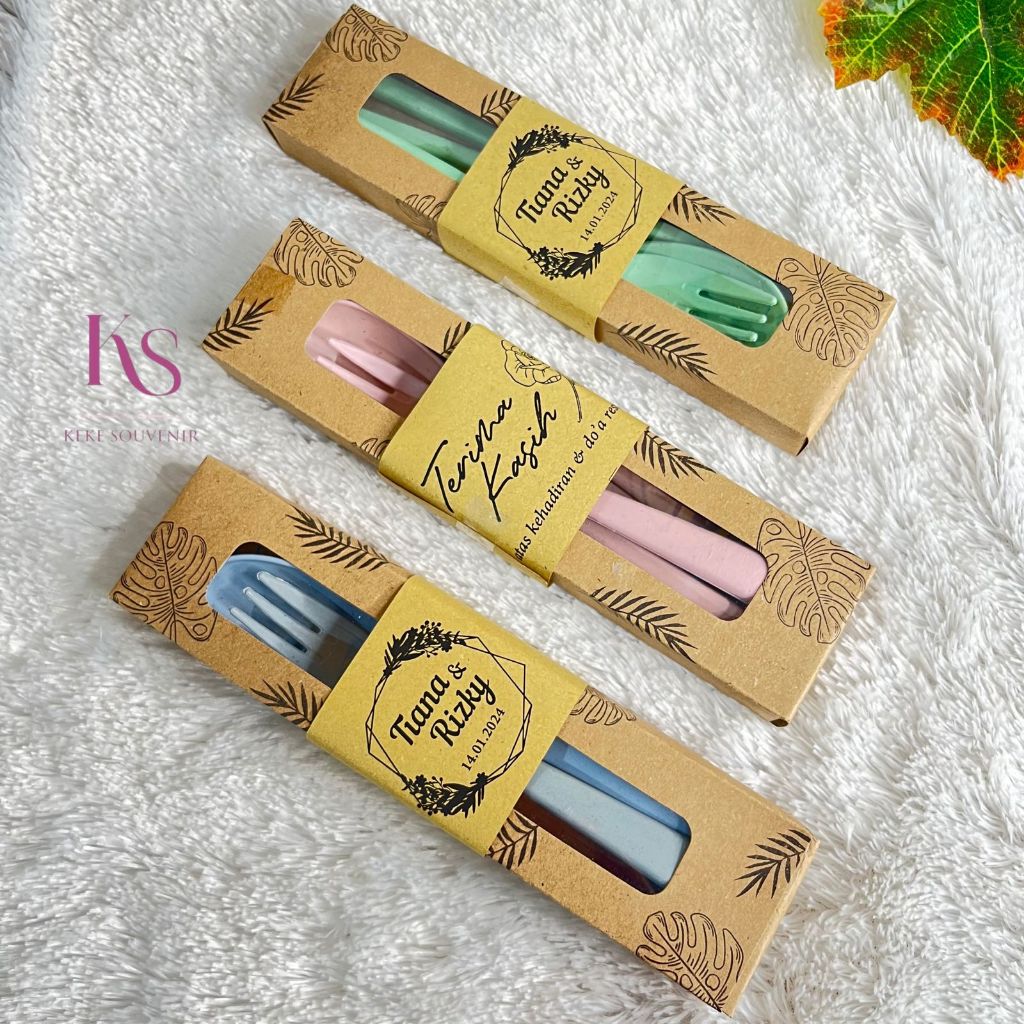 Paket Souvenir Sendok Packing Box + Free Custom Nama Pasangan