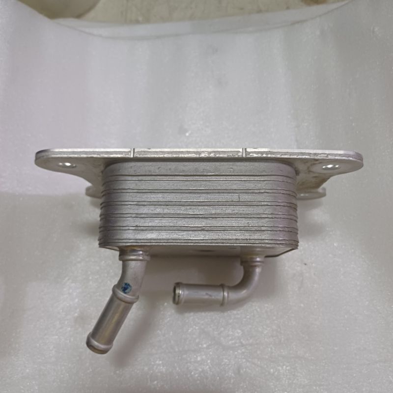 Oli Oil Cooler Assy Mitsubishi L300 Euro 4 2022 up 1240A127 Asli
