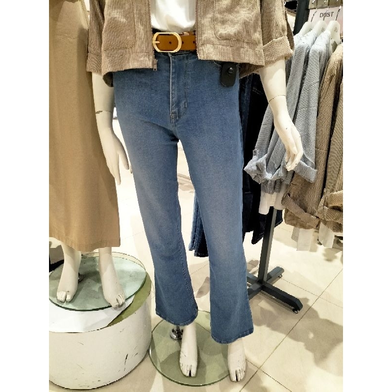 GEELA CELANA BOOTCUT WANITA