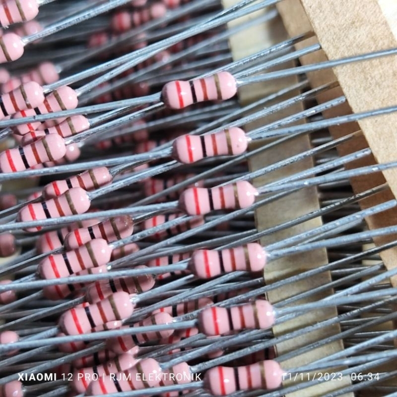 10 pcs resistor 200 ohm 1/2w japan