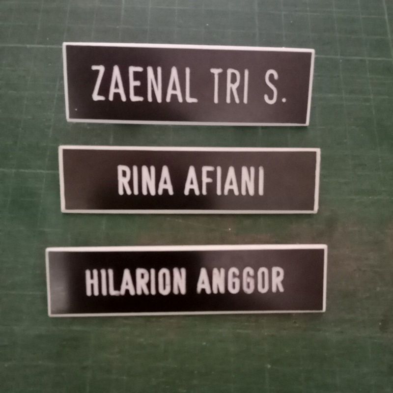 

Name Tag / Nama Dada / Papan Nama / Grafir