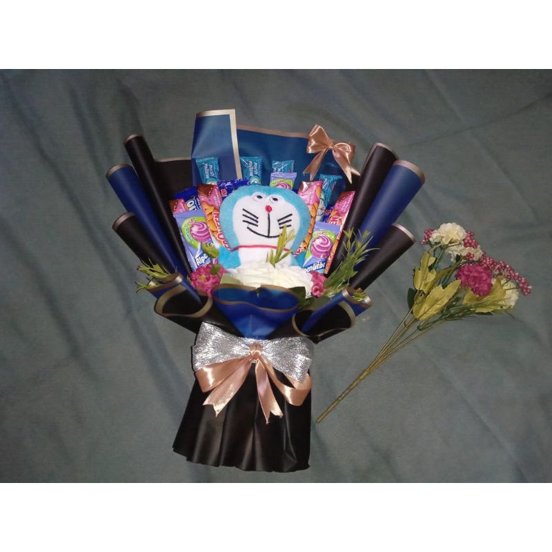 

BOUQUETREVISHA_BOUQUET BONEKA DAN COKLAT BISA REQUEST HARGA