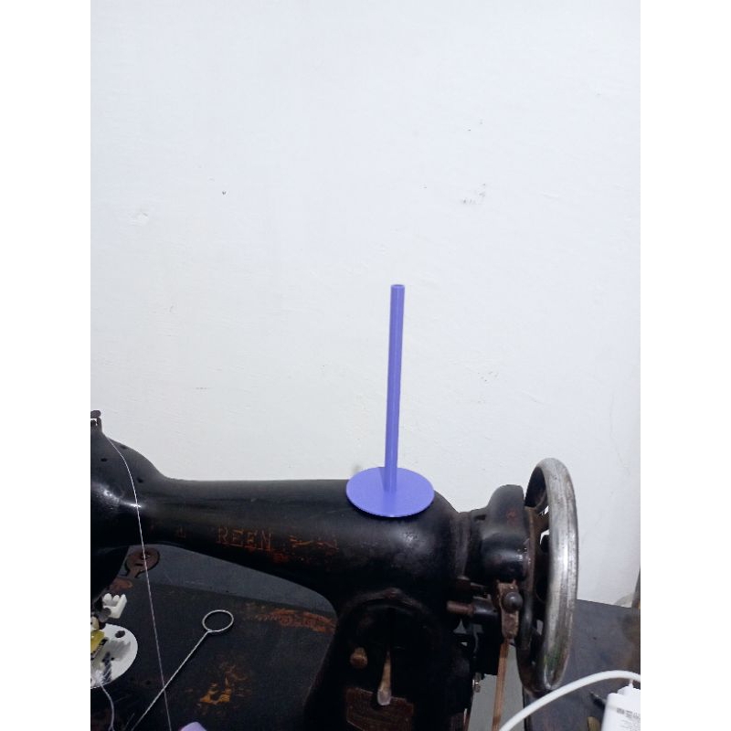 Tiang benang untuk benang jahit besar untuk mesin jahit portable dan klasik hitam, spool holder
