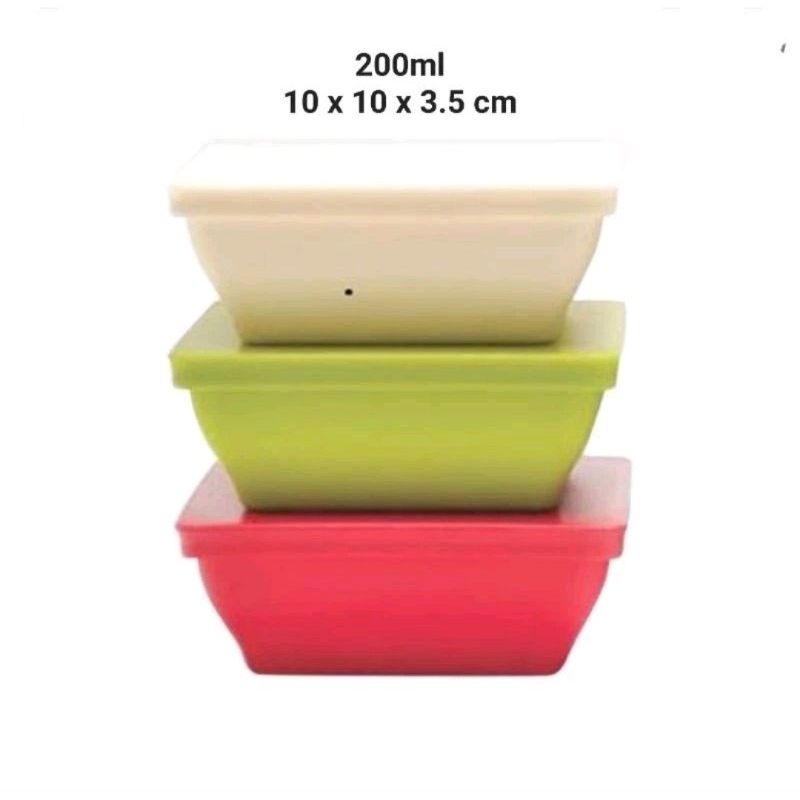 Petit Ichigo Tupperware