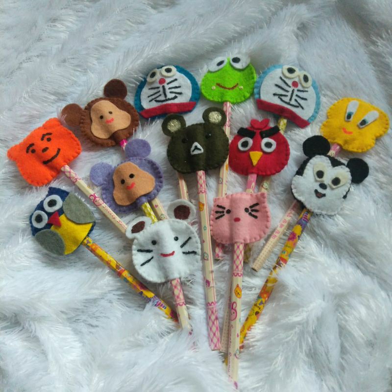 

pensil karakter lucu