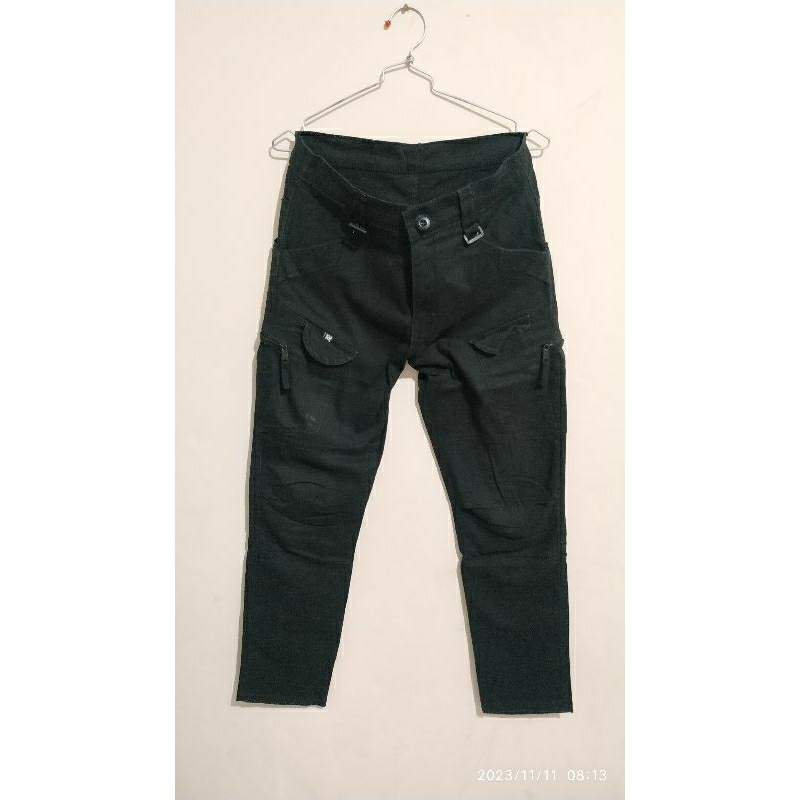 PL celana cargo pria hitam