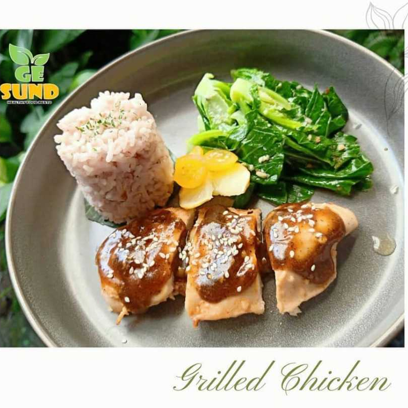 

Makanan Sehat Grilled Chicken Blackpepper Nasi Merah Makanan Diet Healthy Food