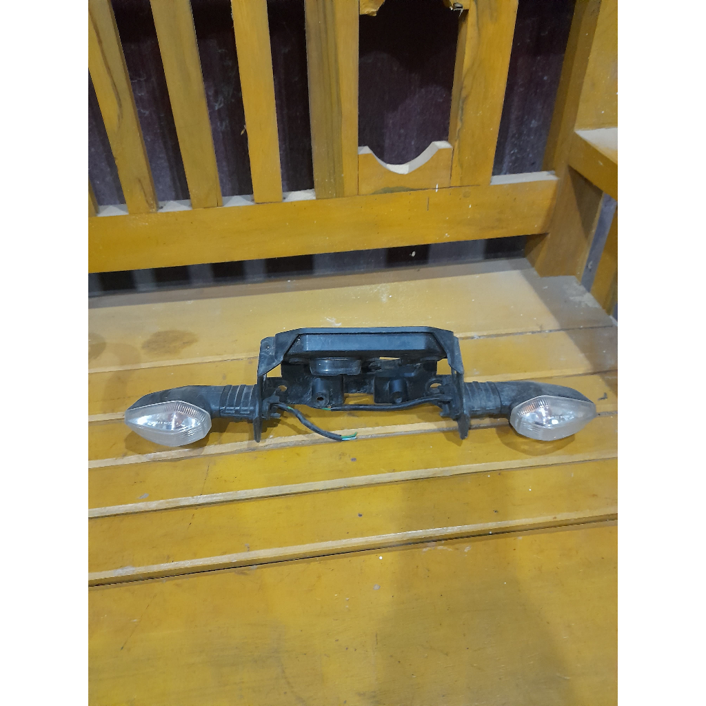 Dudukan atau Bracket Spidometer [61303-K84-900] CRF 150L Original