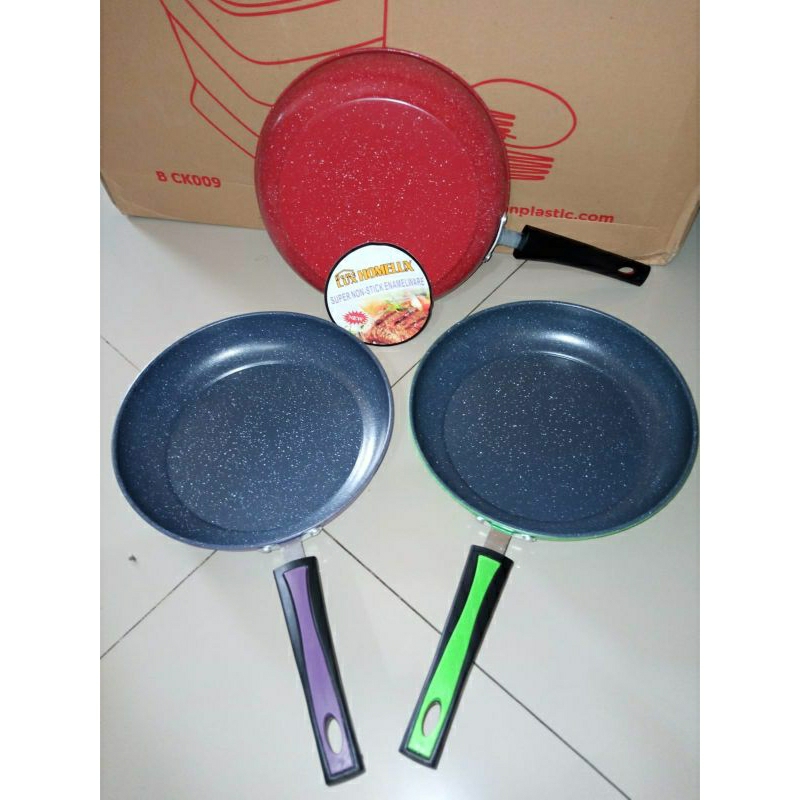 TEFLON HOMELUX 24 CM TEFLON ANTI KARAT