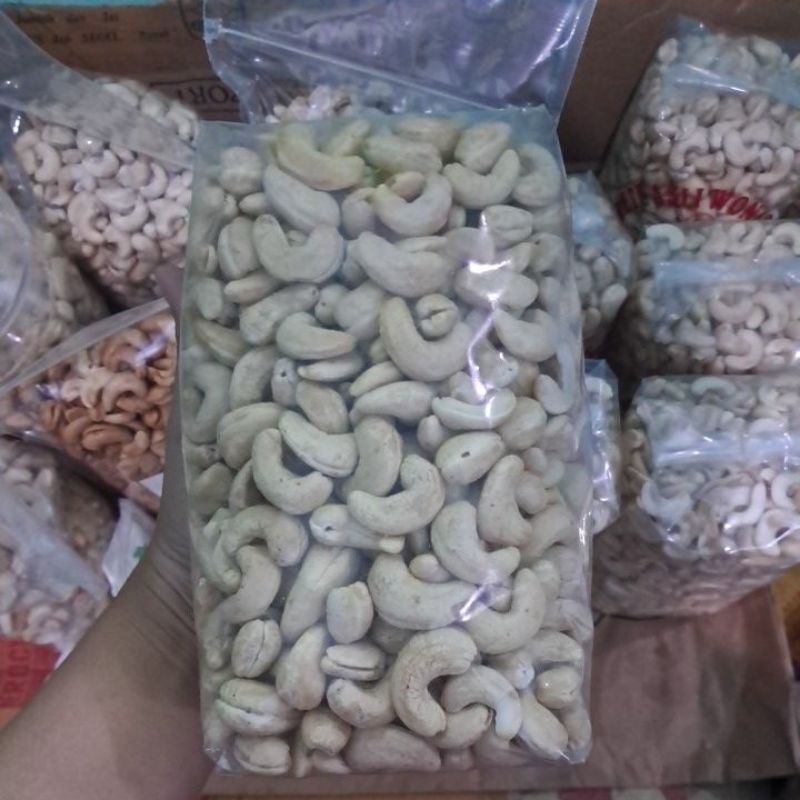 

Kacang Mete Super KERING