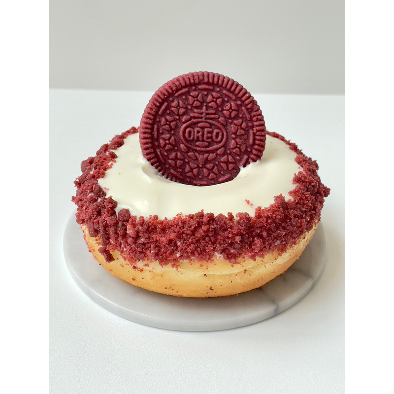 

Red velvet Oreo donat