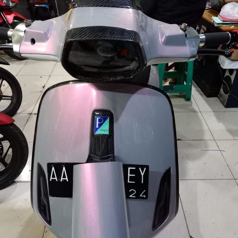 STICKER SKOTLET LEMBAYUNG PUTIH MUTIARA PERMIUM SUPER GLOSSY