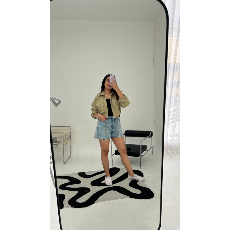 jacket parasut crop ukuran jumbo