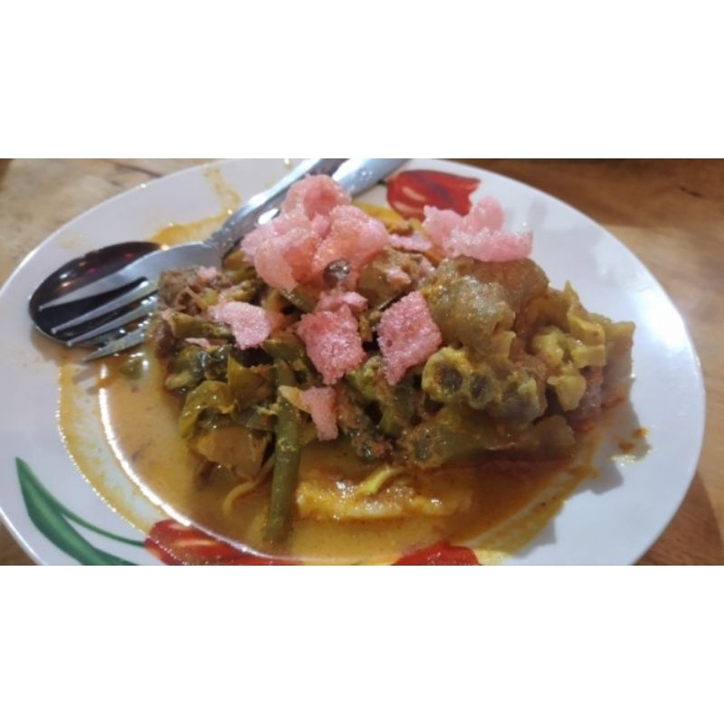 

Ketupat Gulai Tunjang/ Katupek Gulai Tunjang