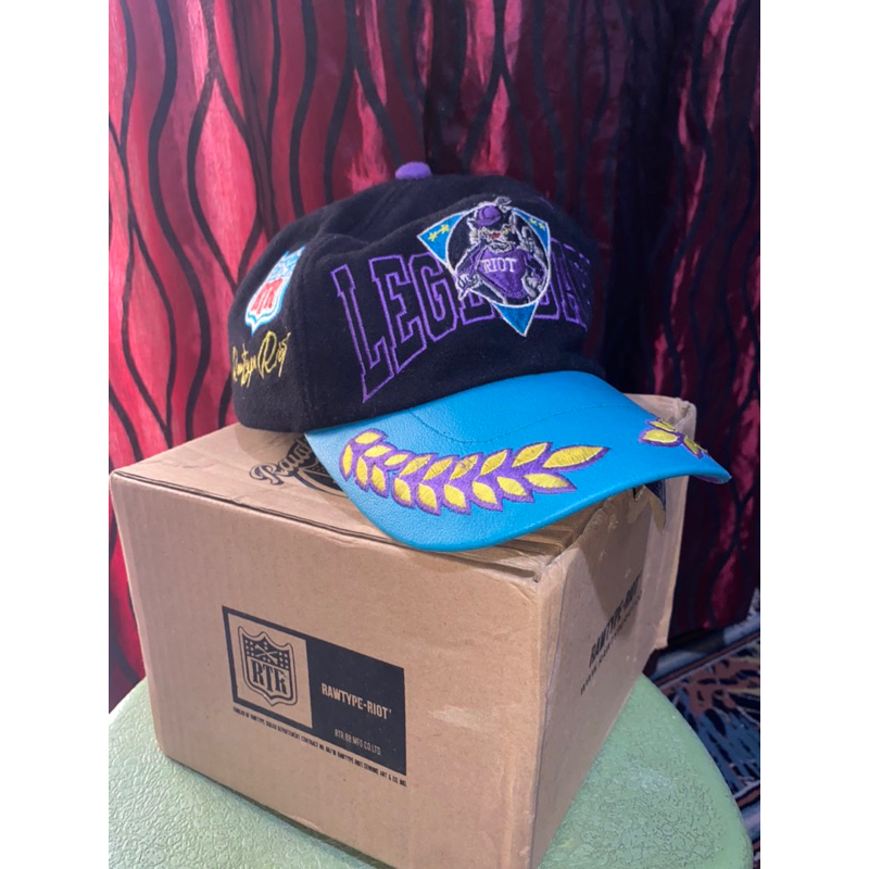 Rawtype riot Caps