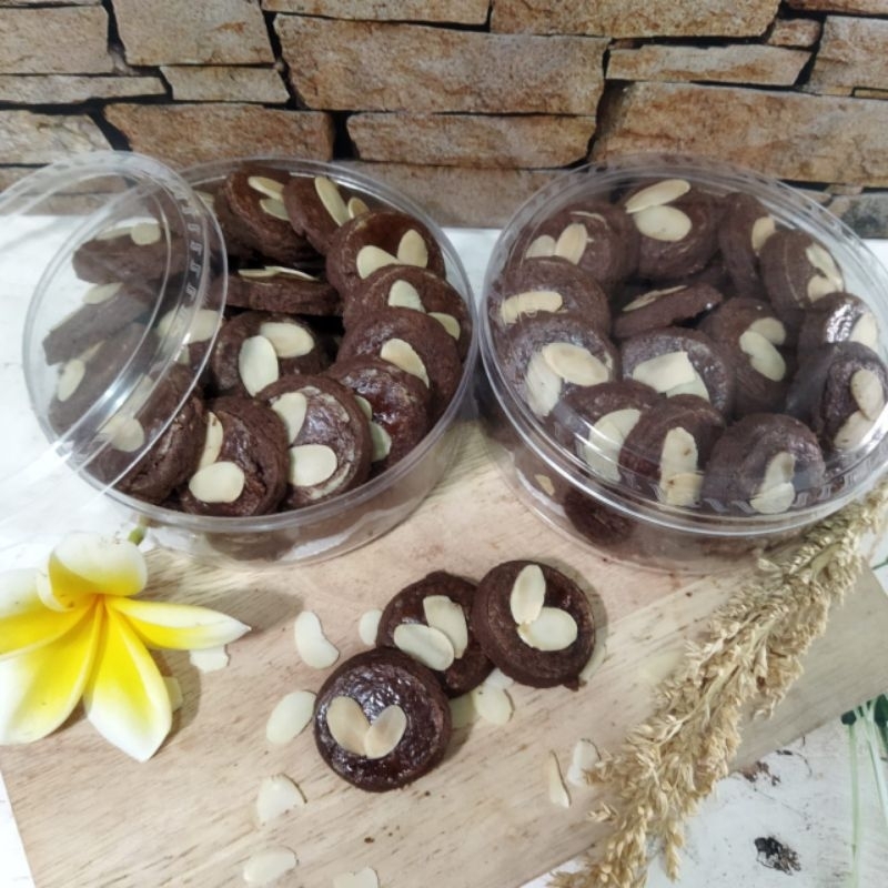 

Coklat Almond-Kue kering Cookies Terlaris 250gram