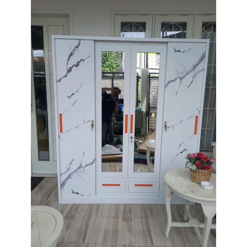 LEMARI PAKAIAN TERBARU LEMARI PAKAIAN 4 PINTU LEMARI SLIDING LEMARI BESI LEMARI PAKAIAN BESI XR-425.