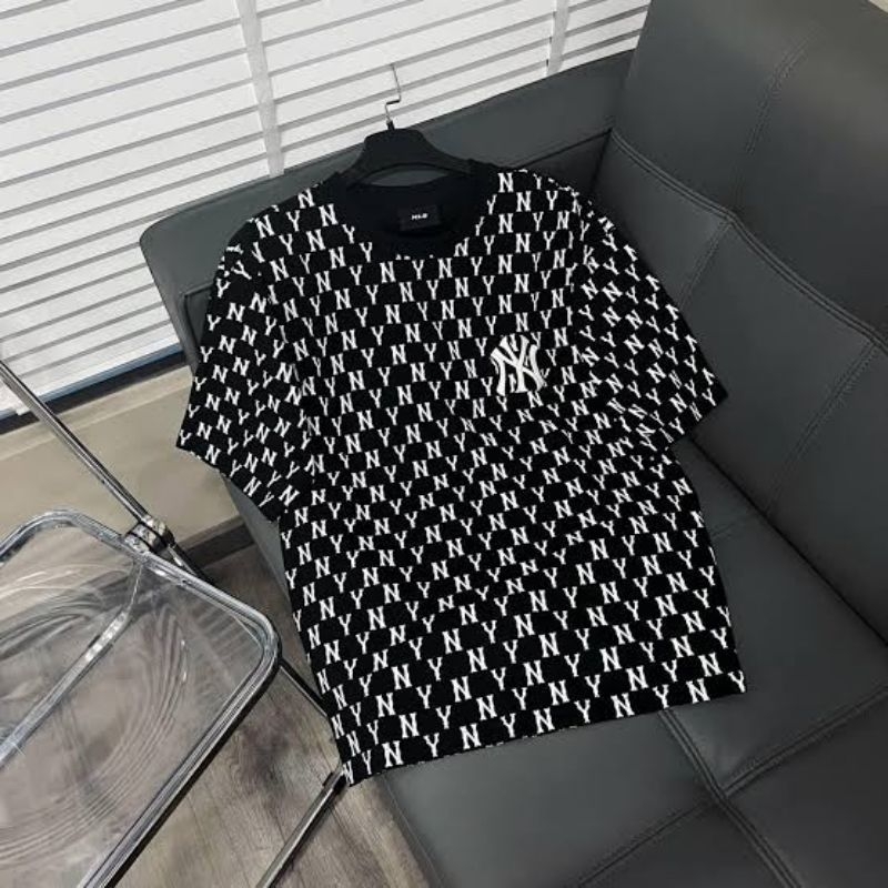 MLB NY Yankees Monogram Black T-Shirt