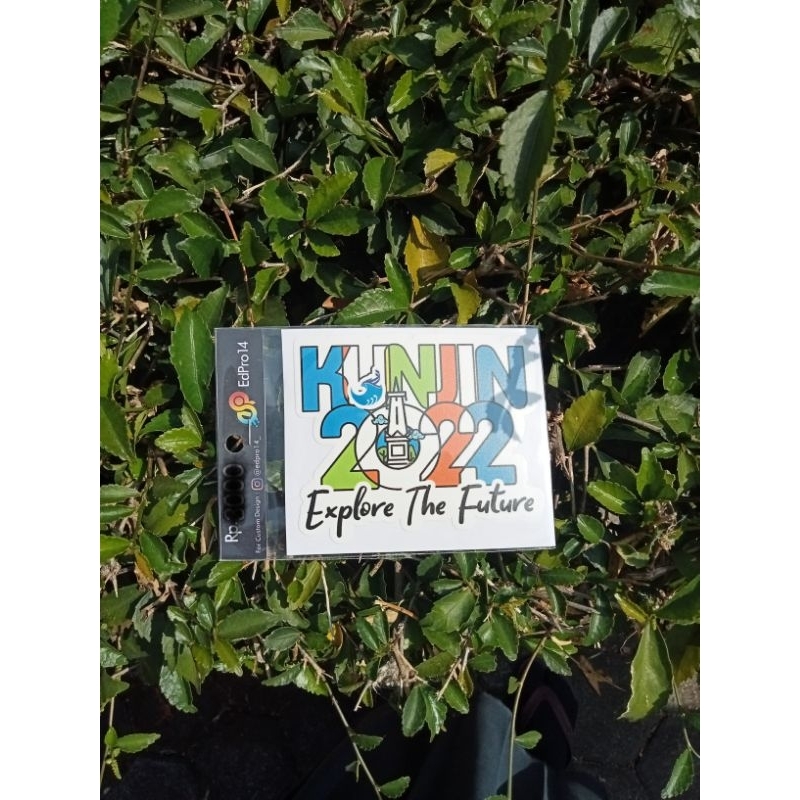 

sticker karakter bisa costume
