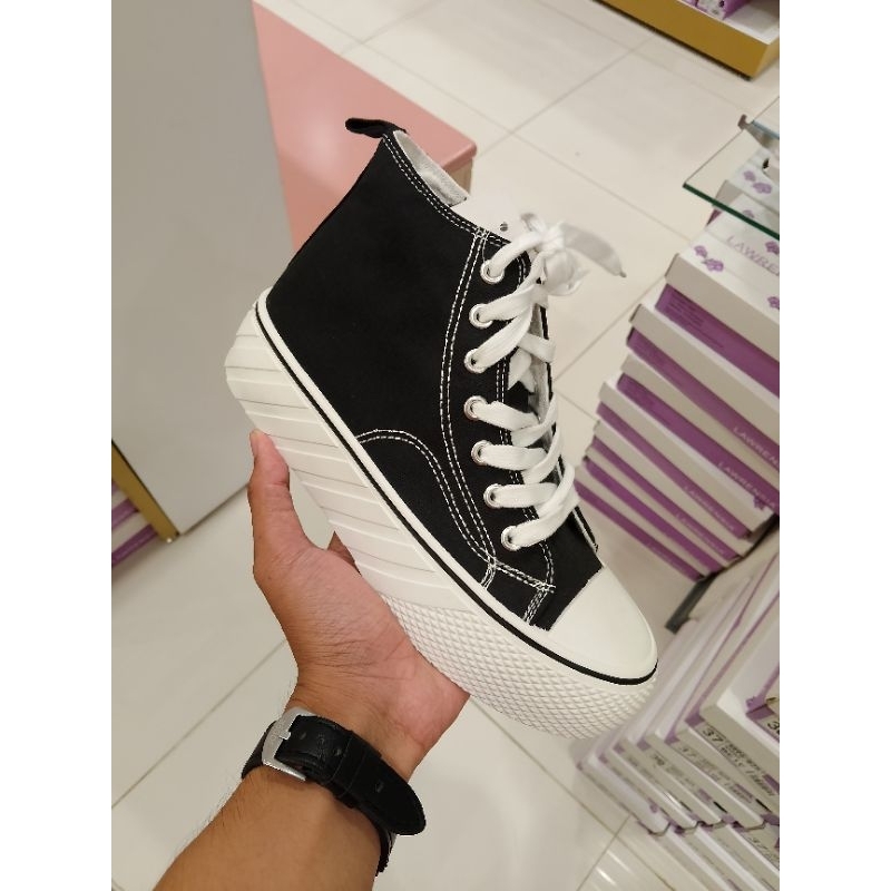 Lawrensia Sneakers Wanita Tinggi 5cm (39-40)