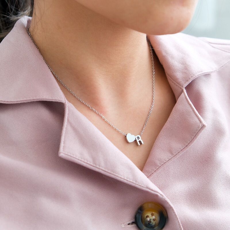 Kalung Titanium huruf love abjad silver