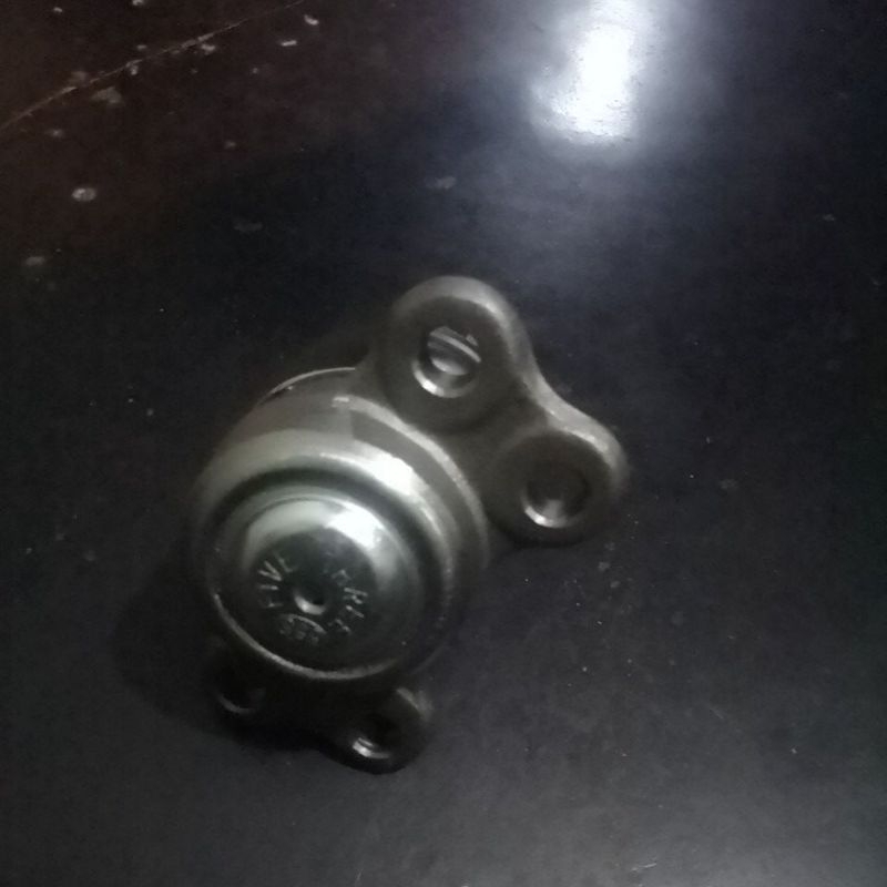 ball joint atas panther kotak/kapsul