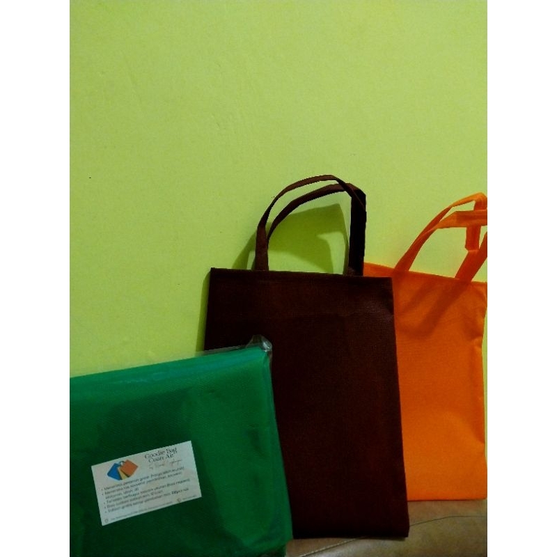 

Termurahh!! Goodie Bag 20×25cm Tas Souvenir Murah Tas Pernikahan Tasyakuran Custom Sablon Tas Ramah Lingkungan