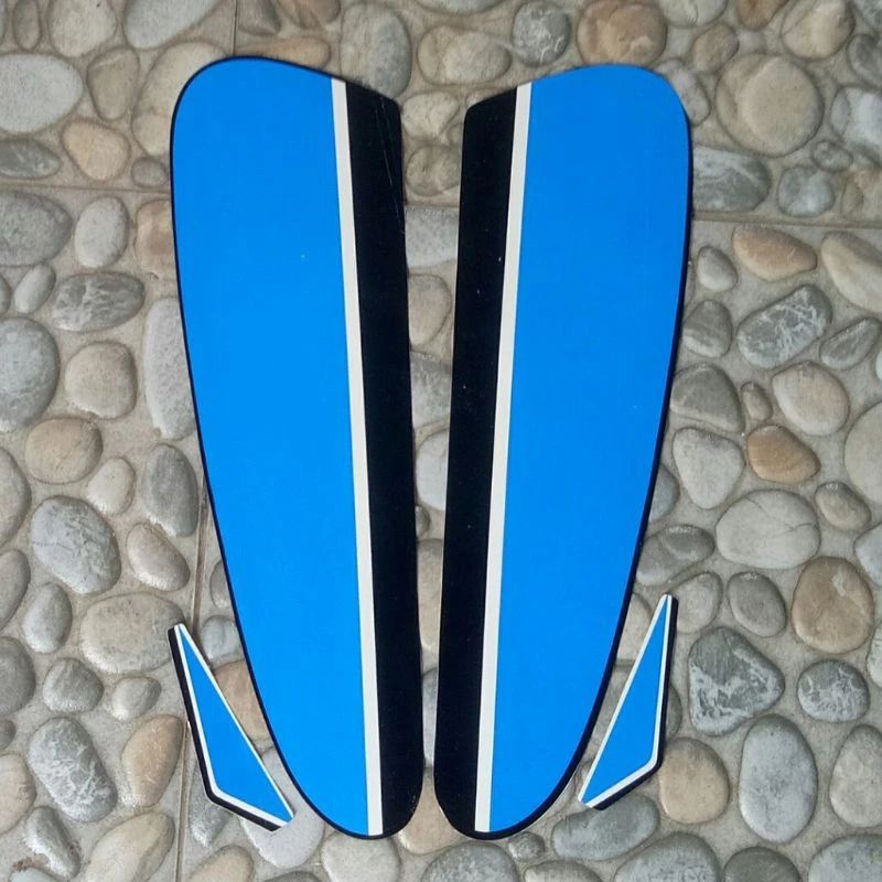 stripping lis sticker CB 100 GLATIK BIRU