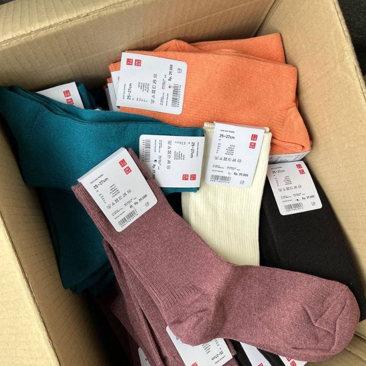 2.2 Promo >> KAOS KAKI UNIQLO SOCKS TEBAL DAN LEMBUT | KAOS KAKI POLOS BASIC WARNA