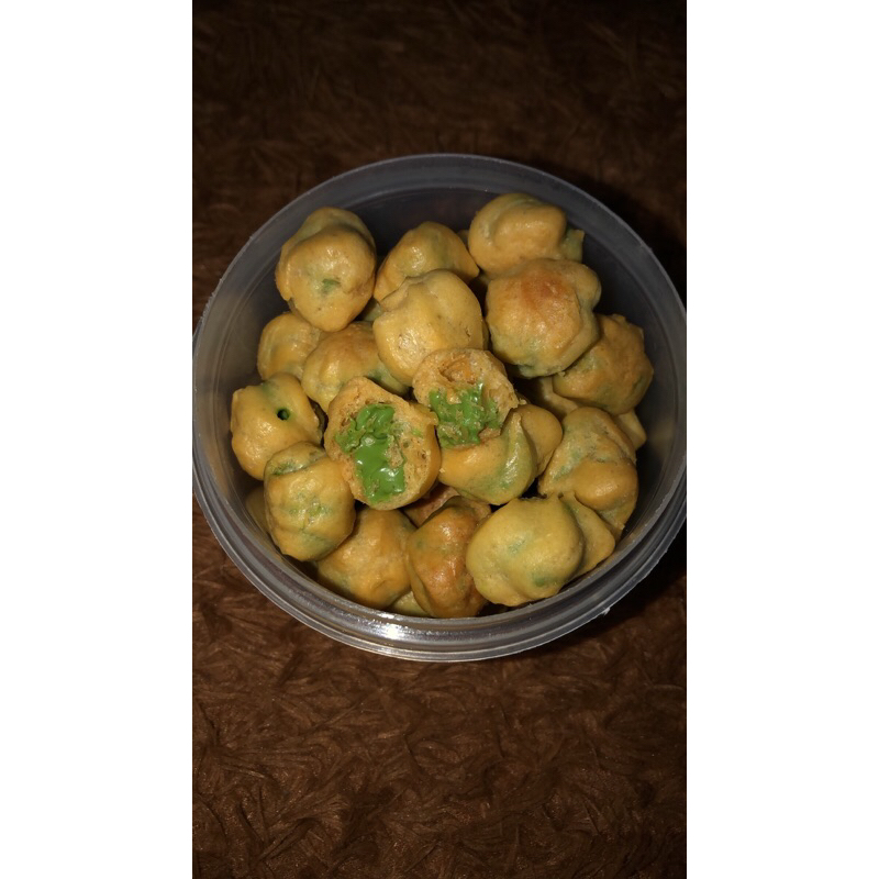 

soes alim (coklat+tiramisu 500gr)
