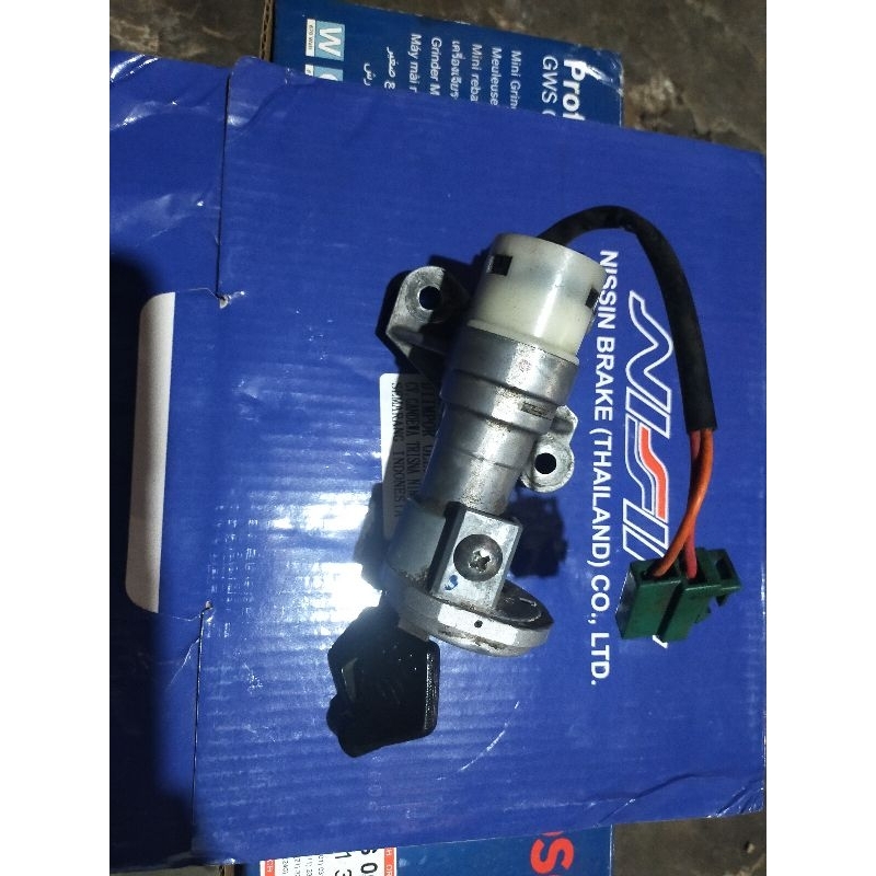 kunci kontak skydrive