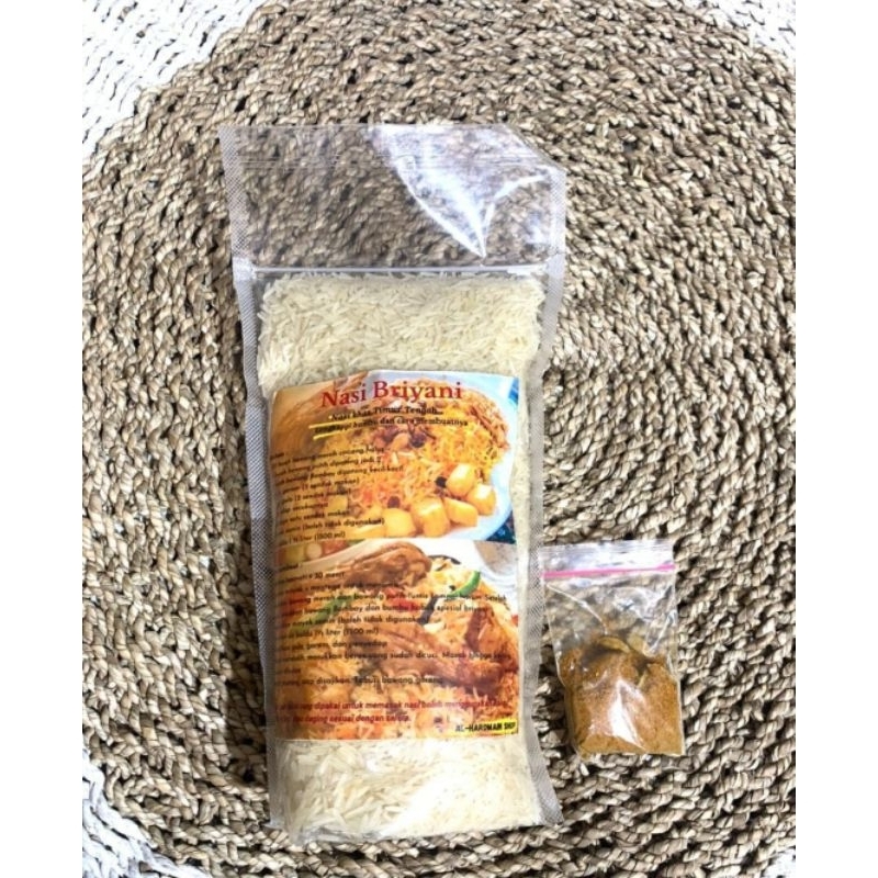 

Paket Beras Basmati 1kg Dan Bumbu Nasi Briyani