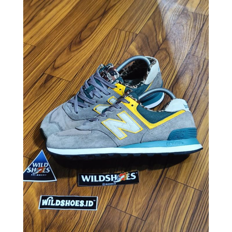 Sepatu second New Balance 574