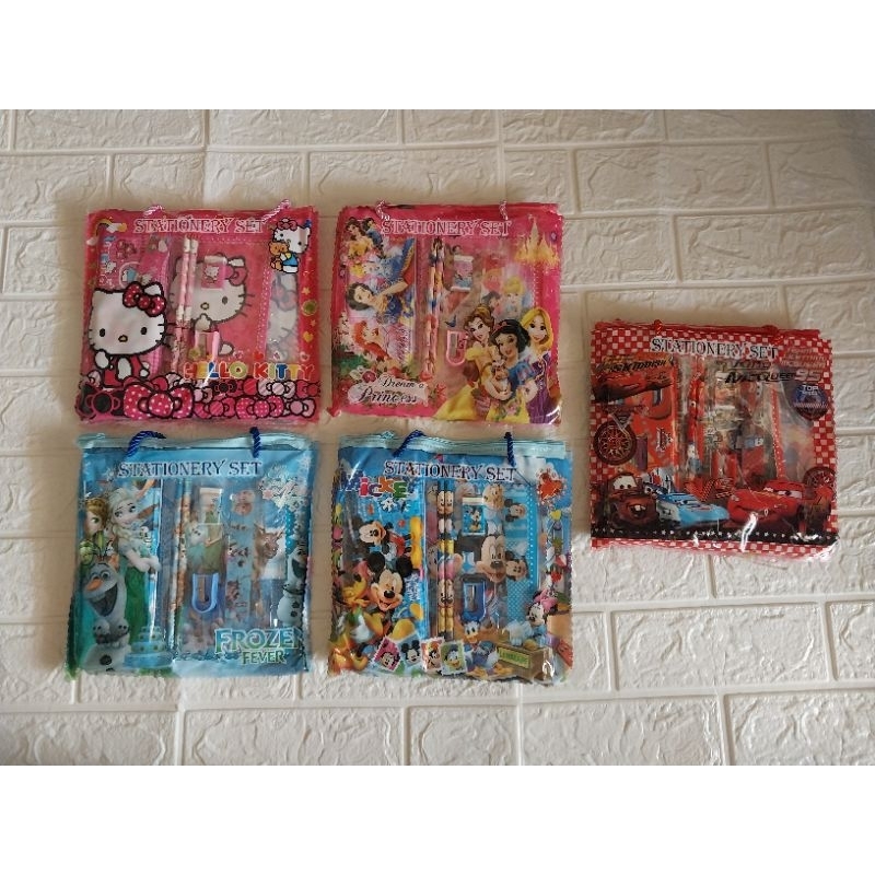 

STATIONERY SET /ALAT TULIS SET /TEMPAT PENSIL SET