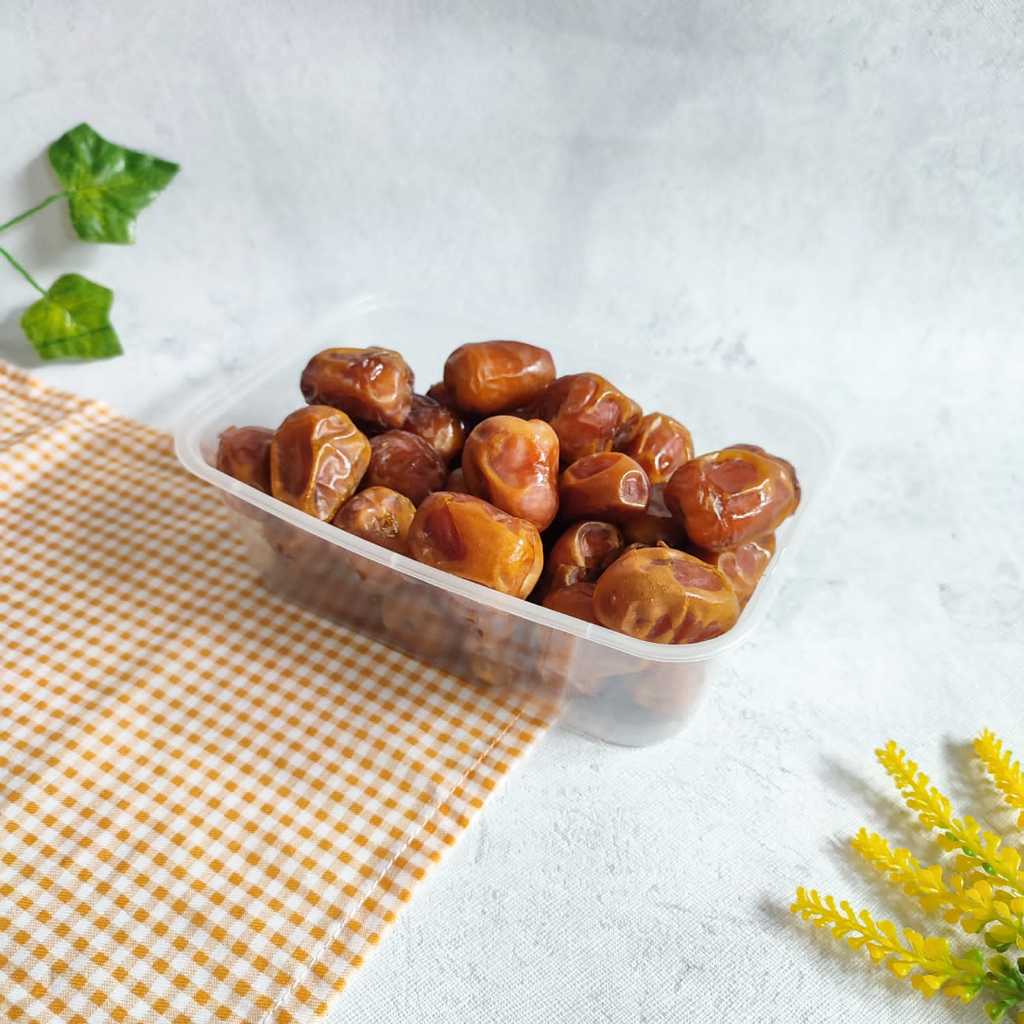 

Kurma Sukari Basah 500gr / Kurma Raja Al Madinah