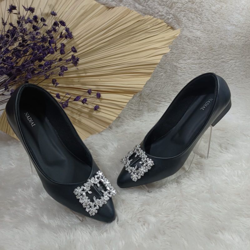 sepatu pansus wanita kerja terkini