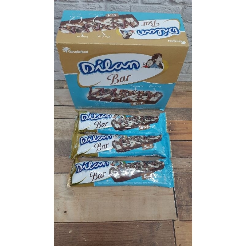 

Dilan Bar Box 5 in 1 Baru Isi 12 pcs Garuda Food Choco Crumb