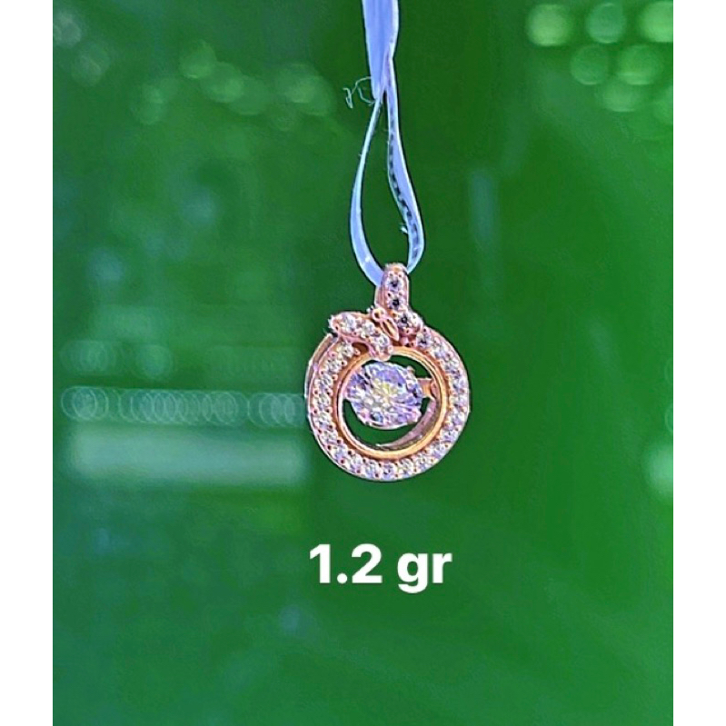 liontin emas perhiasan 750% karat 17