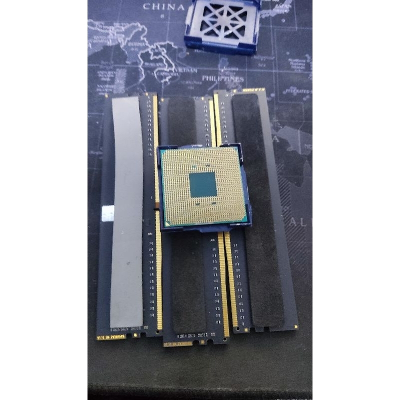 proccesor amd ryzen 3 3200g + ram 4gb x 3keping