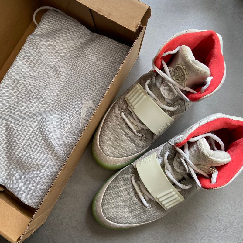 Aie Yeezy 2 NRG Pure Platinum