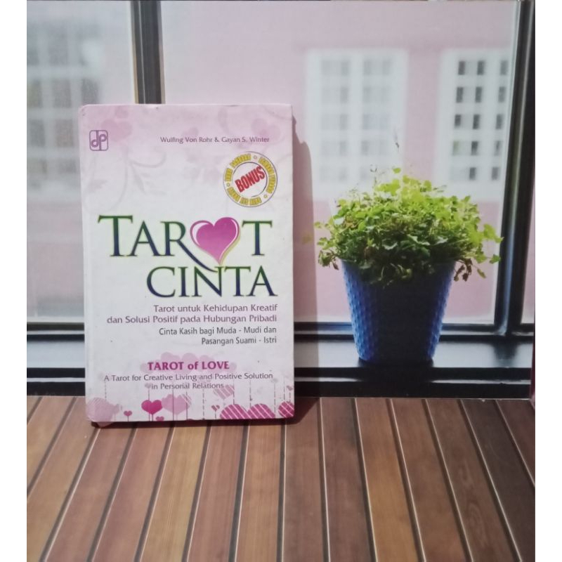 BUKU TAROT CINTA