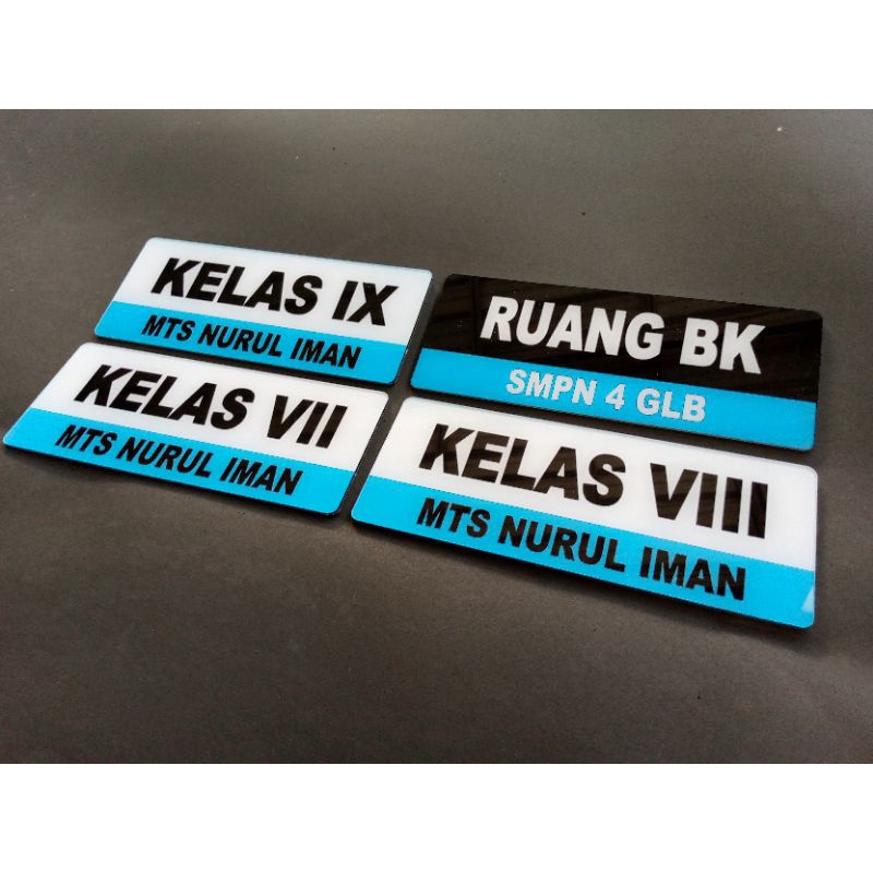 

name tag//ruang kelas//gedung//sekolah